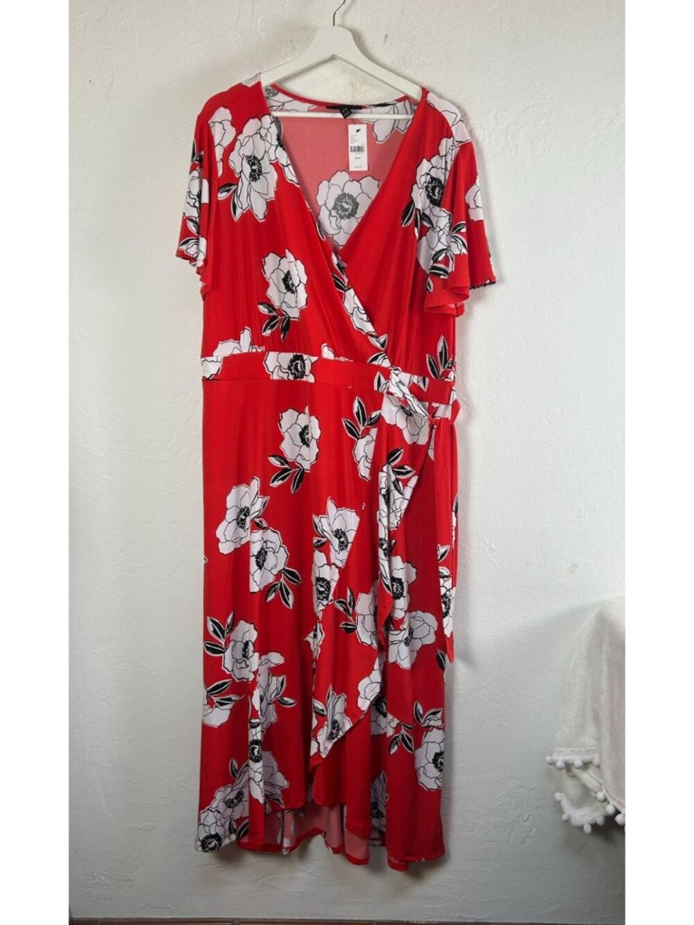Lane Bryant Women Red Floral Wrap Maxi Dress Size 18/20 Short Flutter Sleeve New